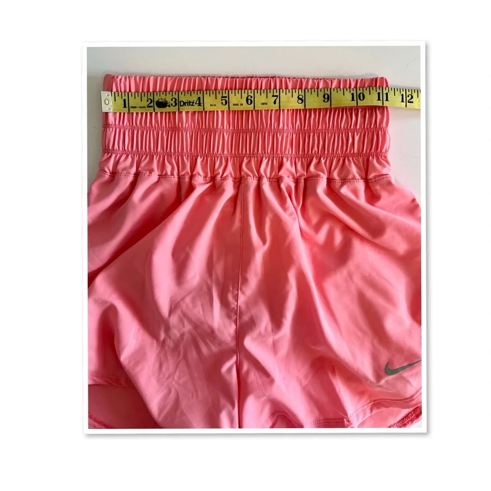 Nike Dri-Fit Ultra High-Waisted Brief-Lined Shorts - Picture 6 of 11